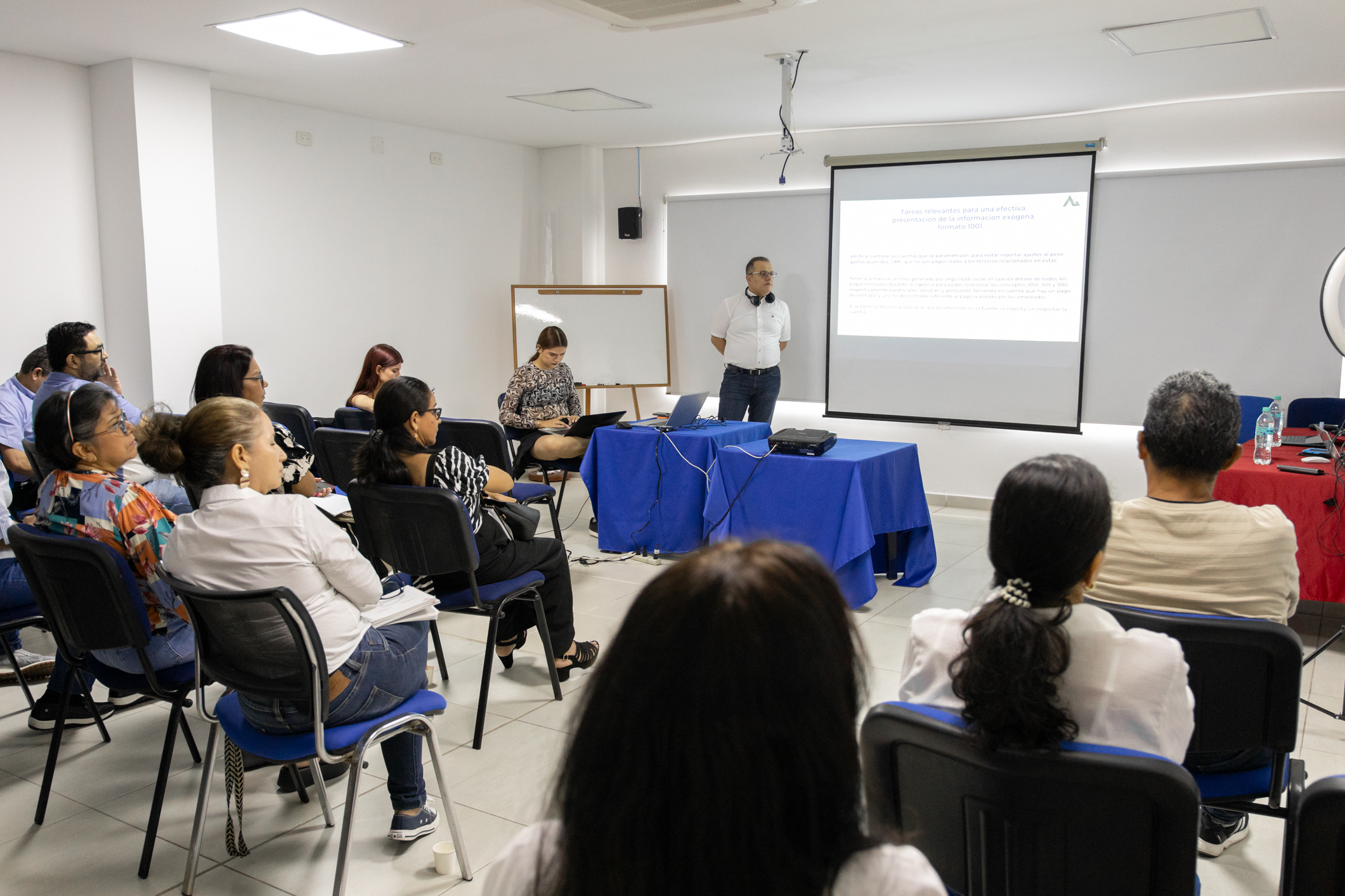 Confecoop Febrero (2 de 40)